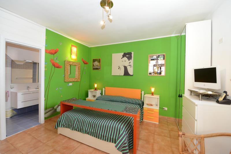 Bed & Breakfast One Step From St. Peter